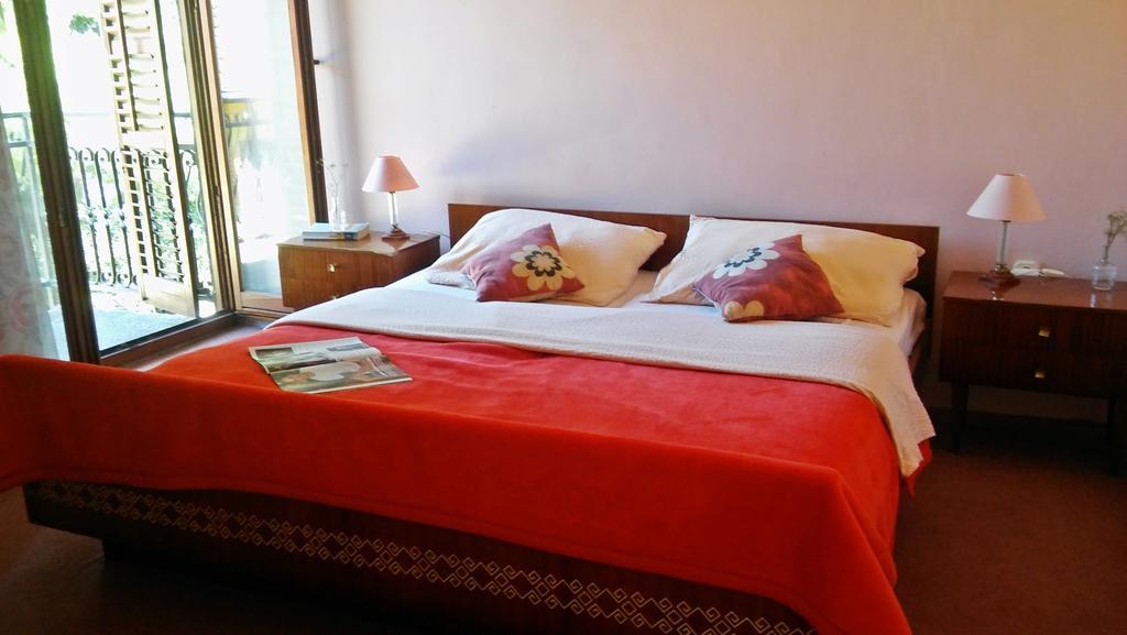 Apartmani Conar Drvenik Veli Exterior foto