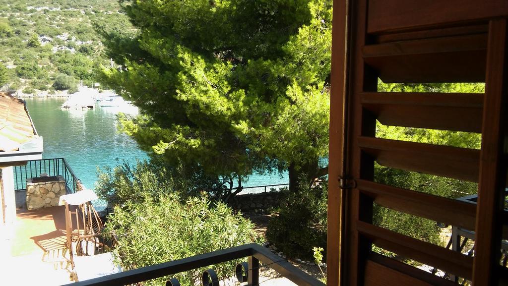 Apartmani Conar Drvenik Veli Exterior foto
